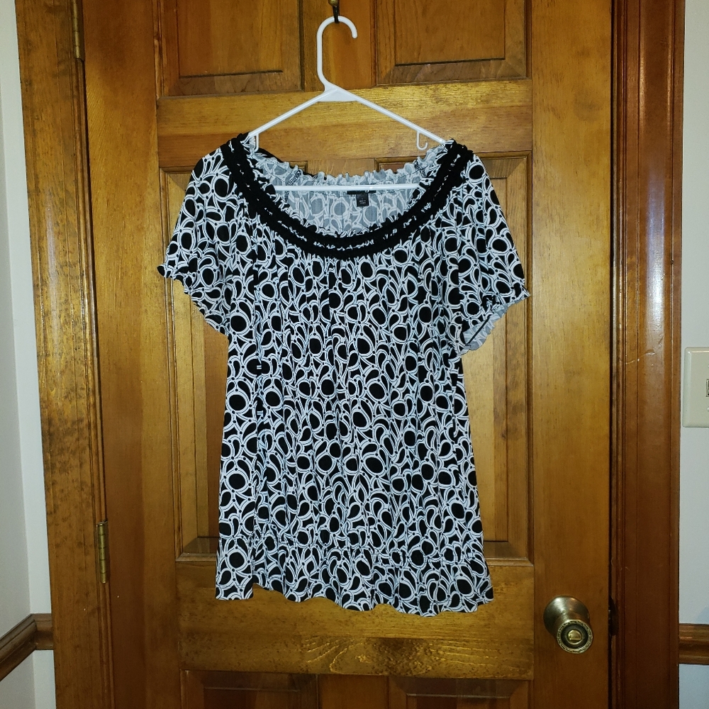Short Sleeve top